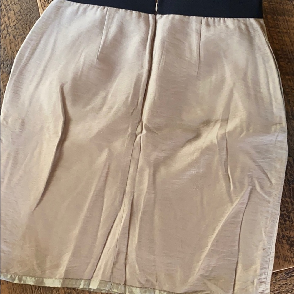BCBG RUFFLE SKIRT - Picture 2 of 5